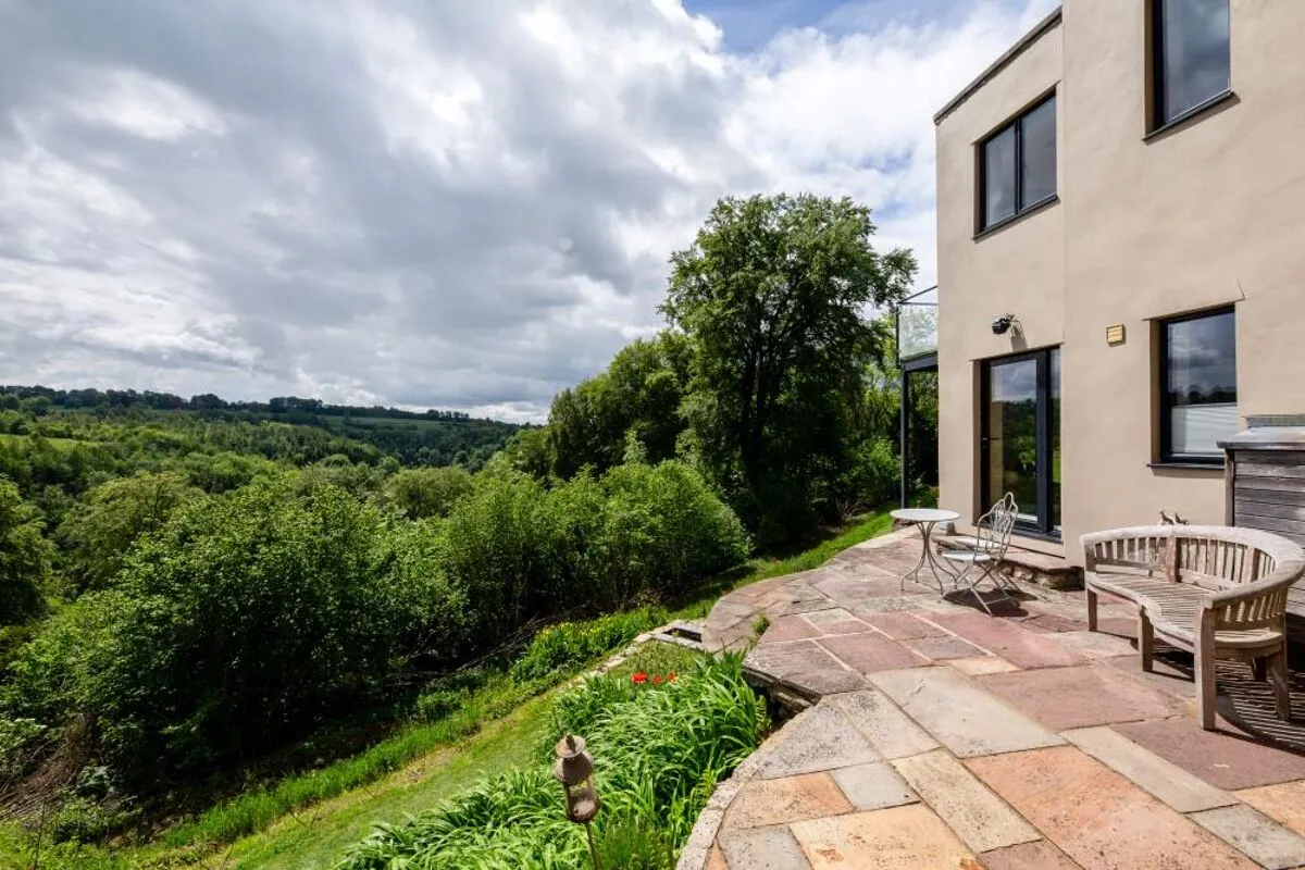 Whiteway Hill, Woodmancote, GL11, photo 23