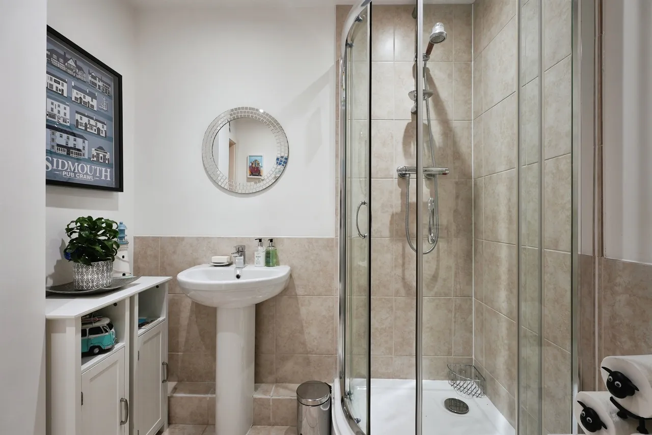 Dewsbury Road, Elland, HX5, photo 6