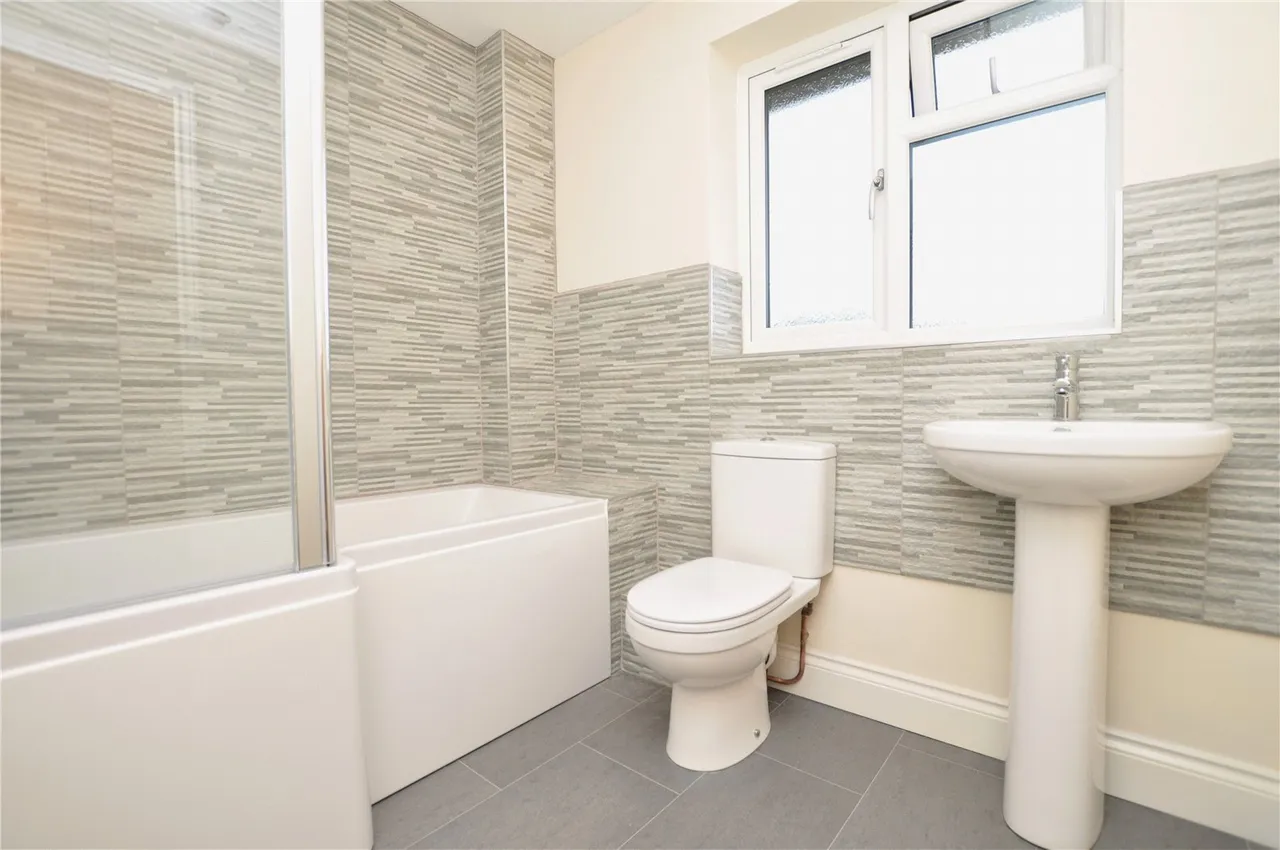 Ash Street, Ash, GU12, photo 6