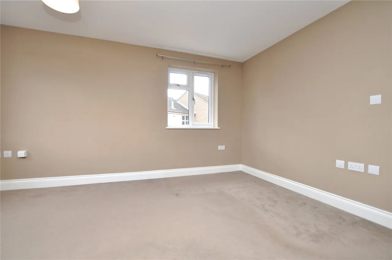 Ash Street, Ash, GU12, photo 4