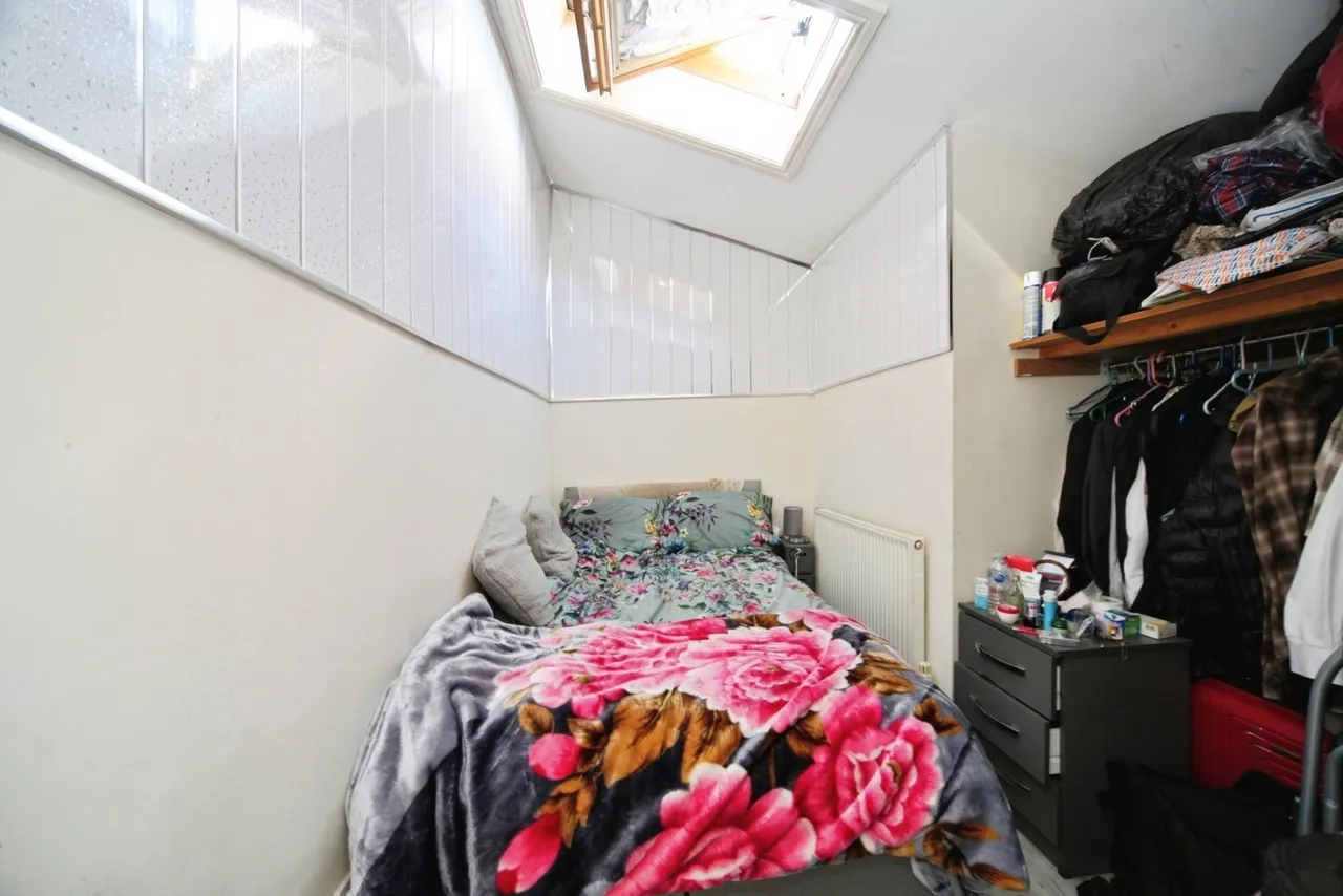 Wellington Street, Luton, Bedfordshire, LU1, photo 6