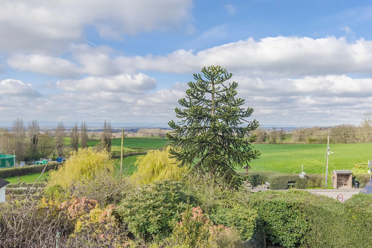 North Brook Road, Tarporley, photo 5