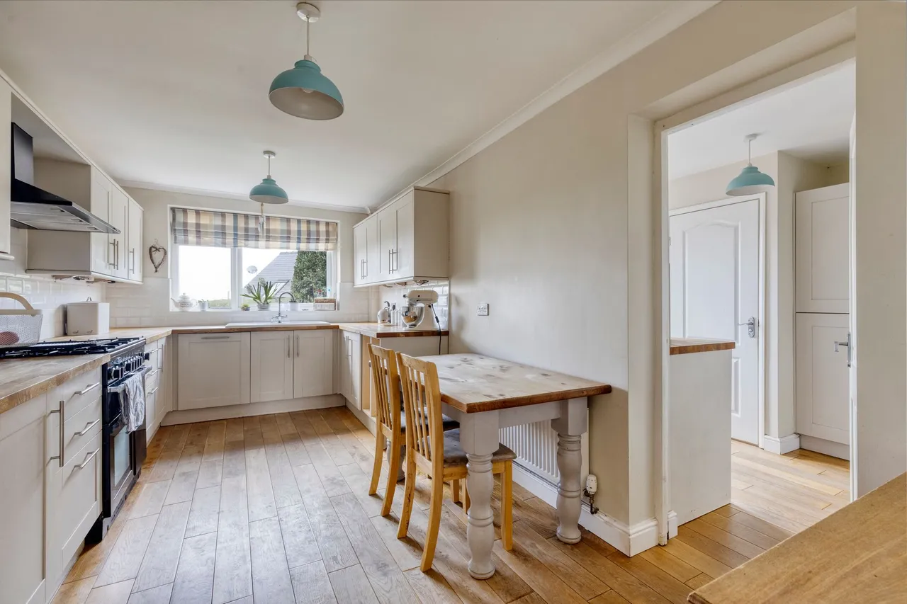 North Brook Road, Tarporley, photo 10