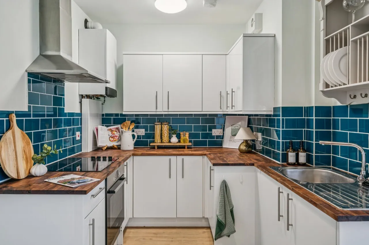 Nightingale Lane, London, SW12, photo 8