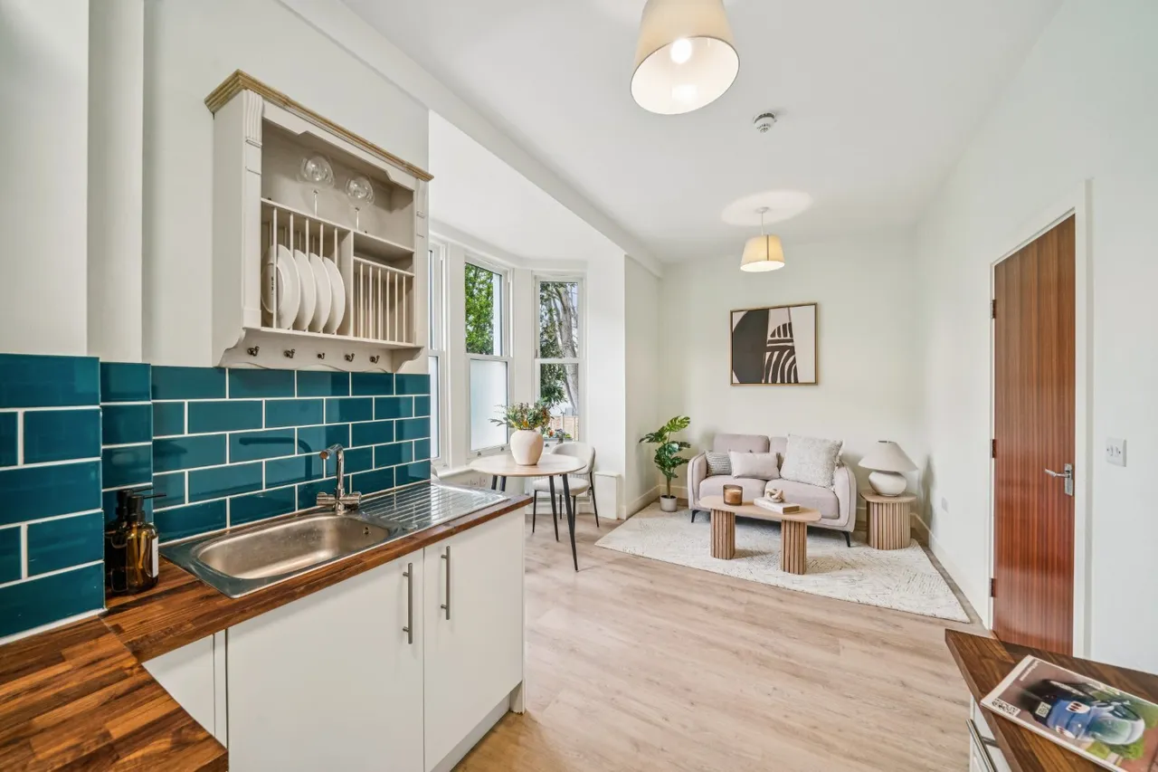 Nightingale Lane, London, SW12, photo 4