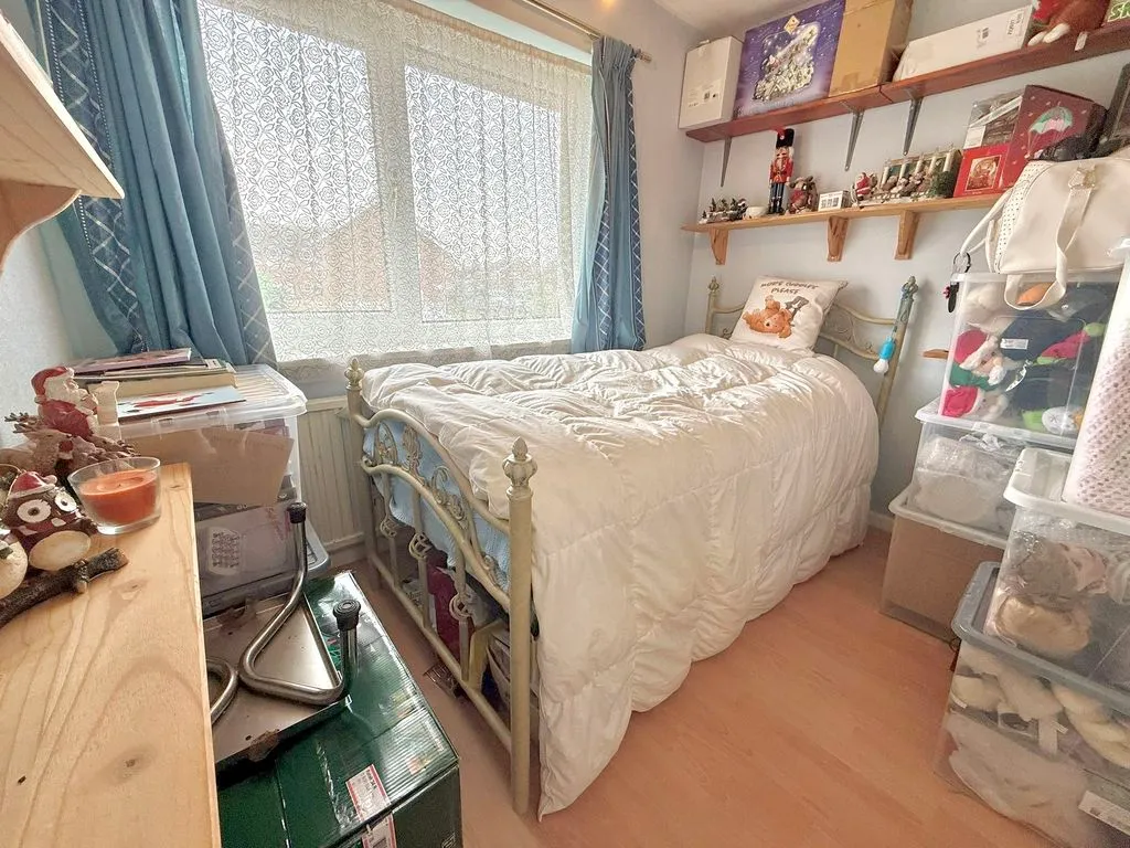 Pastures Way, Luton LU4 0PE, photo 6