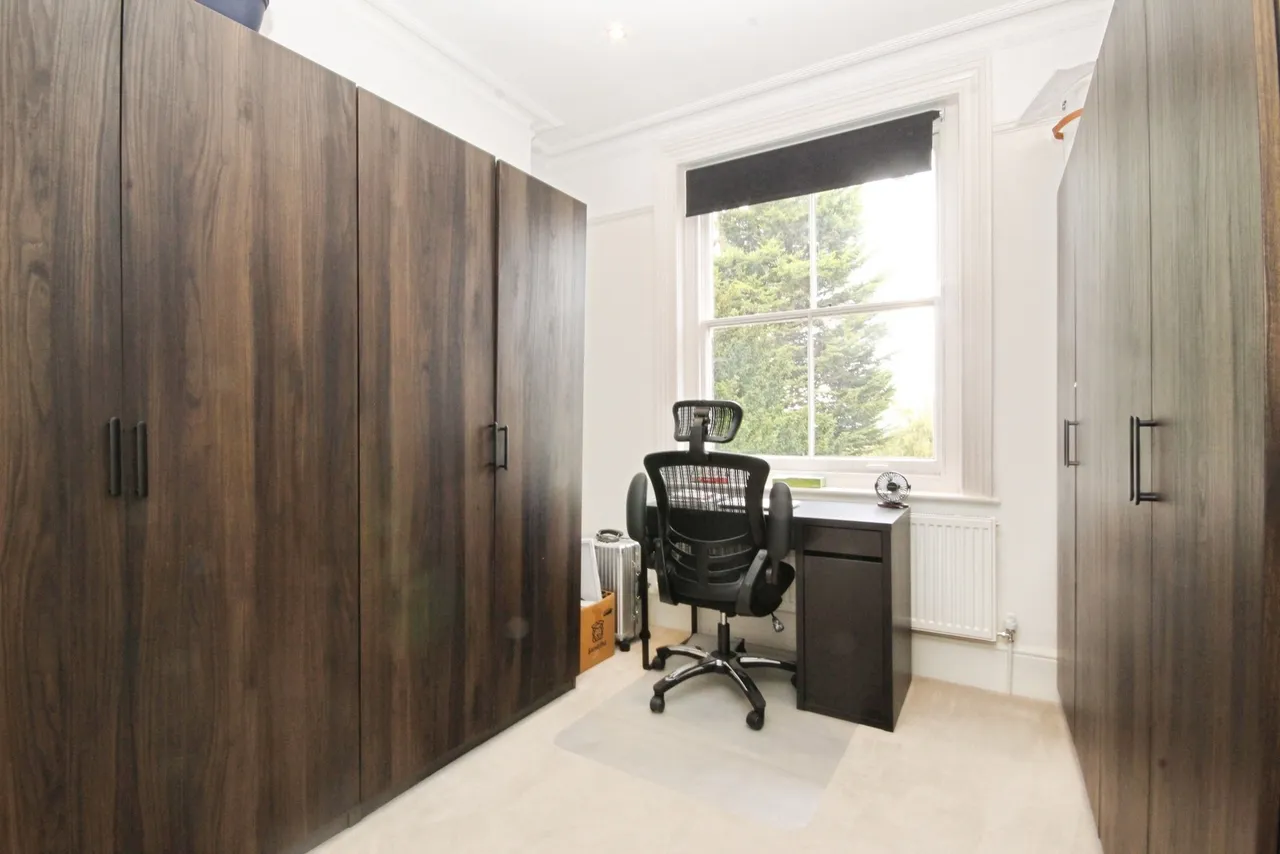 Coopers Hill Lane, Englefield Green, TW20, photo 9
