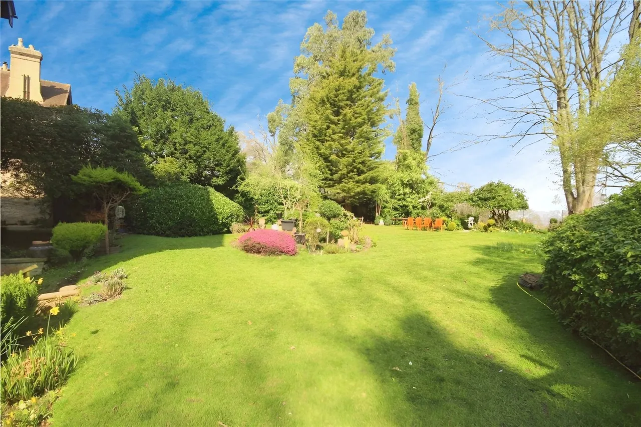 Coopers Hill Lane, Englefield Green, TW20, photo 13