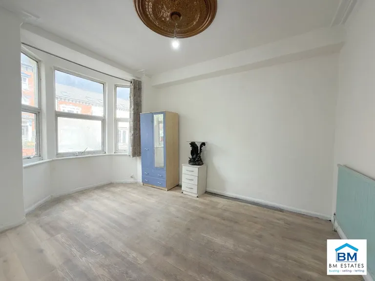 Humberstone Road, Leicester, LE5 3DF, photo 2