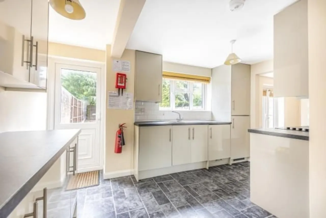 Nuffield Road, Headington, photo 5