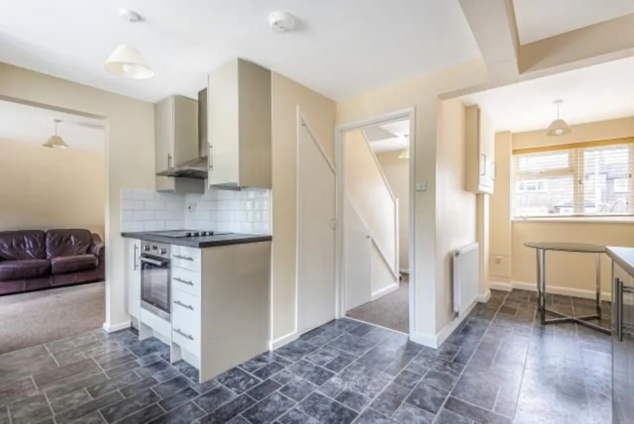Nuffield Road, Headington, photo 2