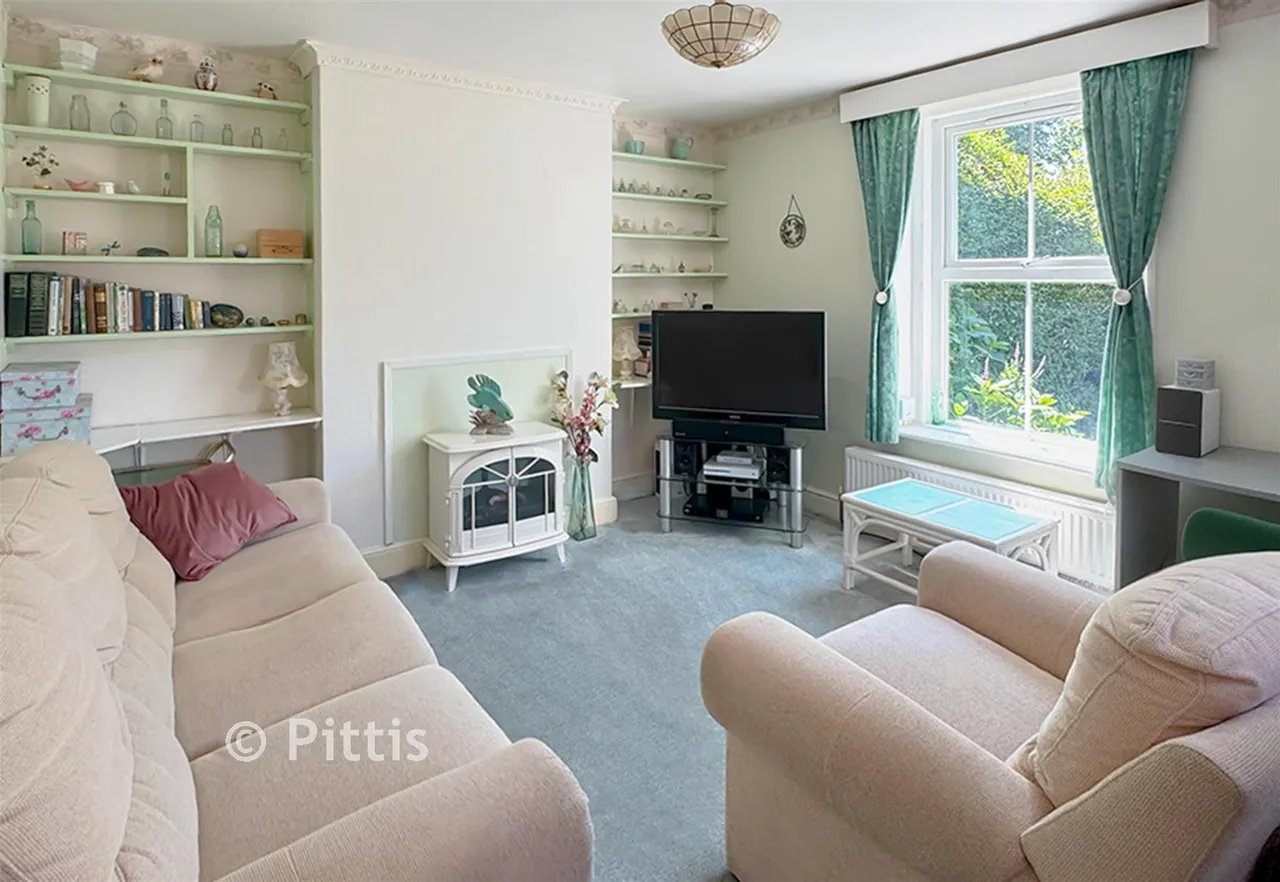 Manor Road, Wroxall, PO38, photo 3