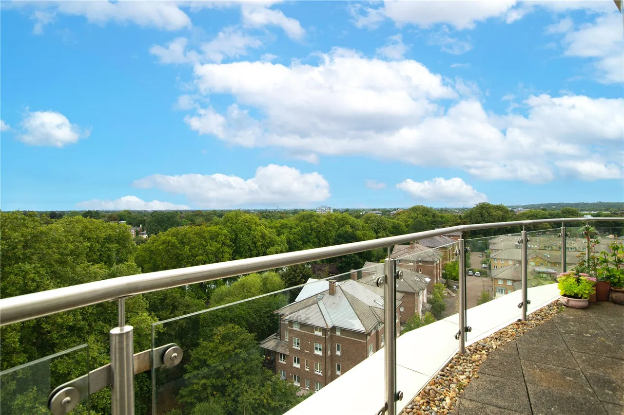 Henry Macaulay Avenue, Kingston upon Thames, KT2, photo 12