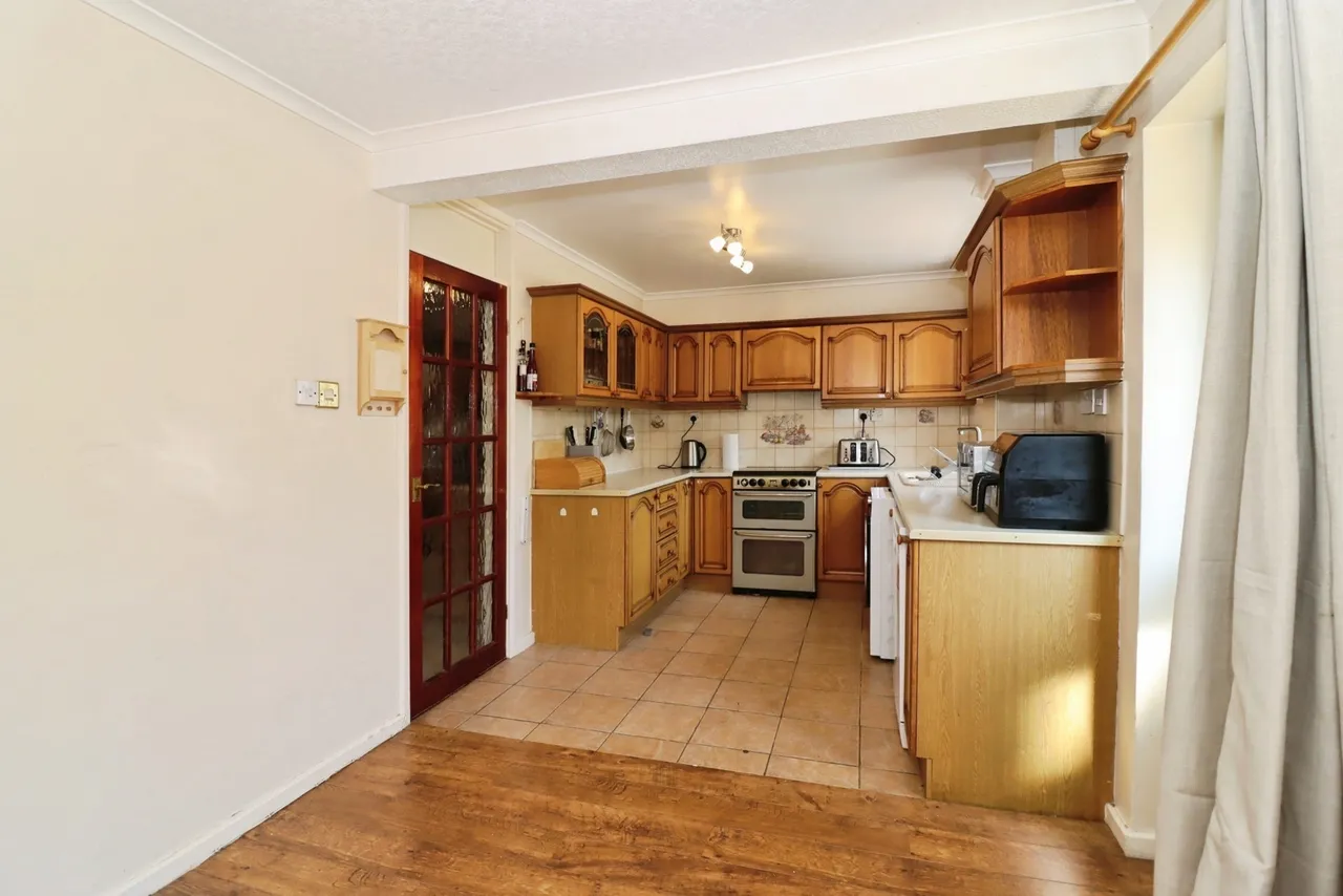 Chiltern Close, Grassmoor, S42, photo 7