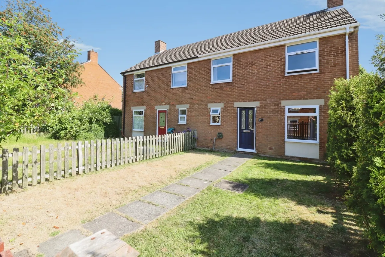 3 bed house for sale, Chiltern Close, Grassmoor, S42