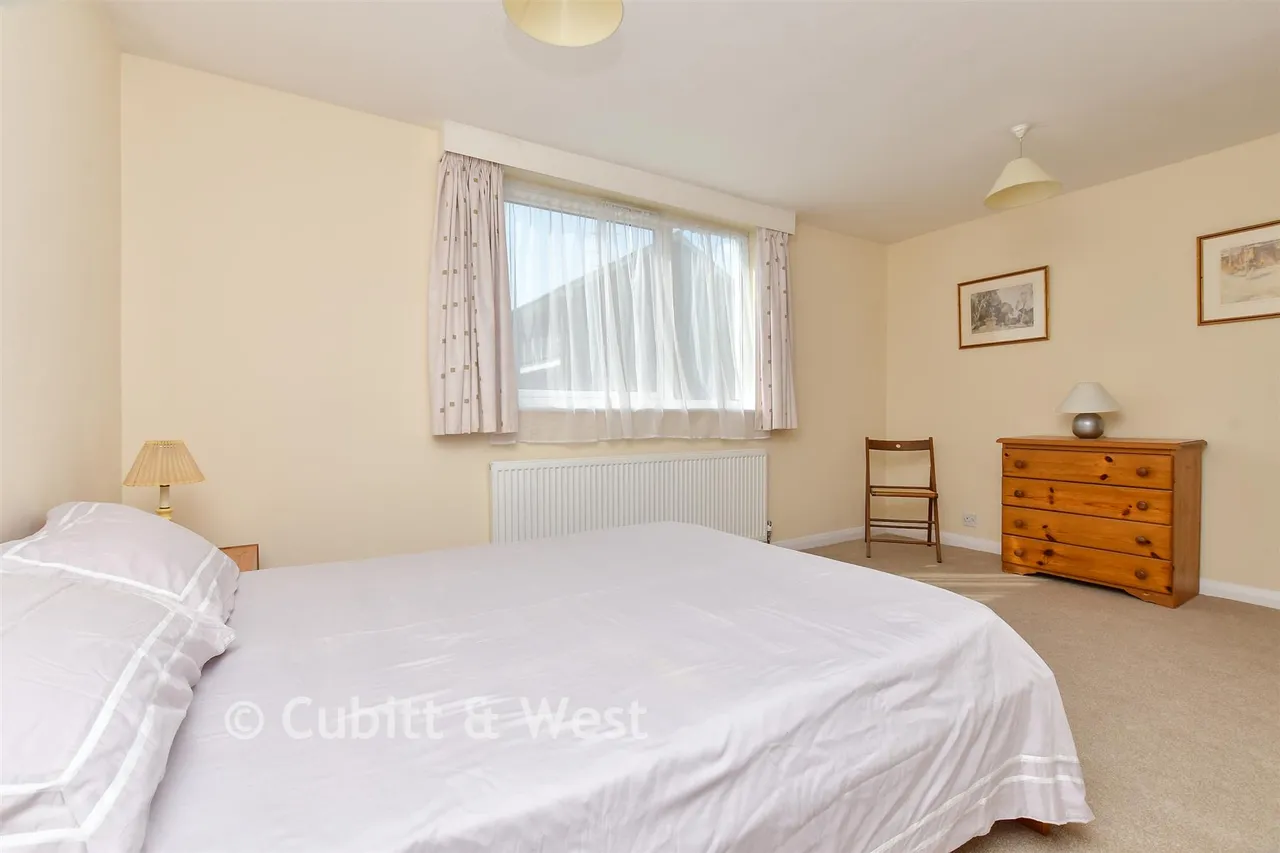 Basinghall Gardens, Sutton, SM2, photo 9