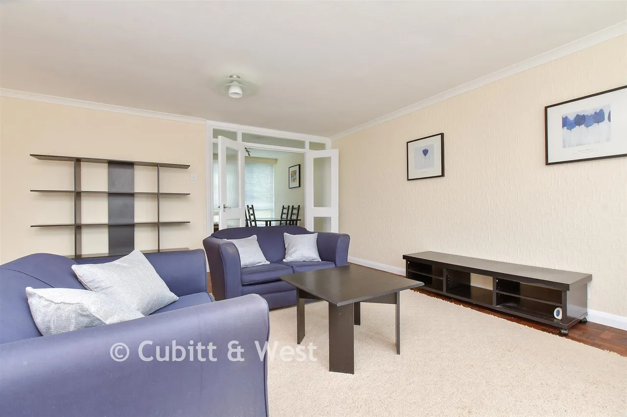 Basinghall Gardens, Sutton, SM2, photo 6