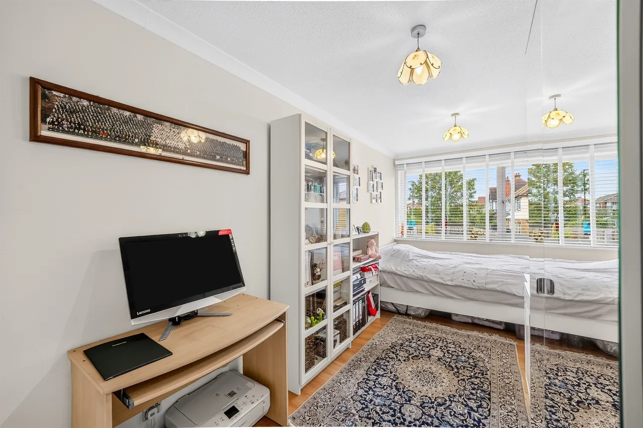 Gavina Close, Morden, SM4, photo 9