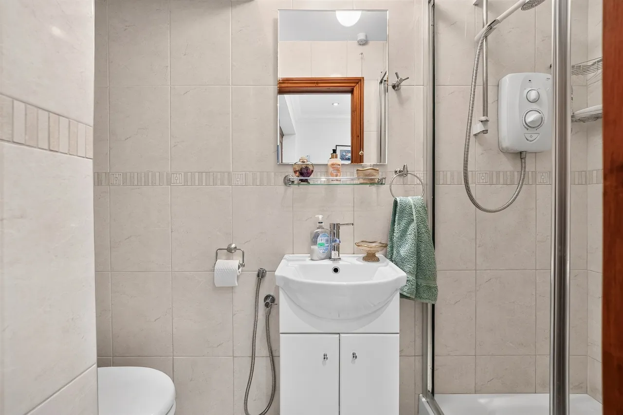 Gavina Close, Morden, SM4, photo 18