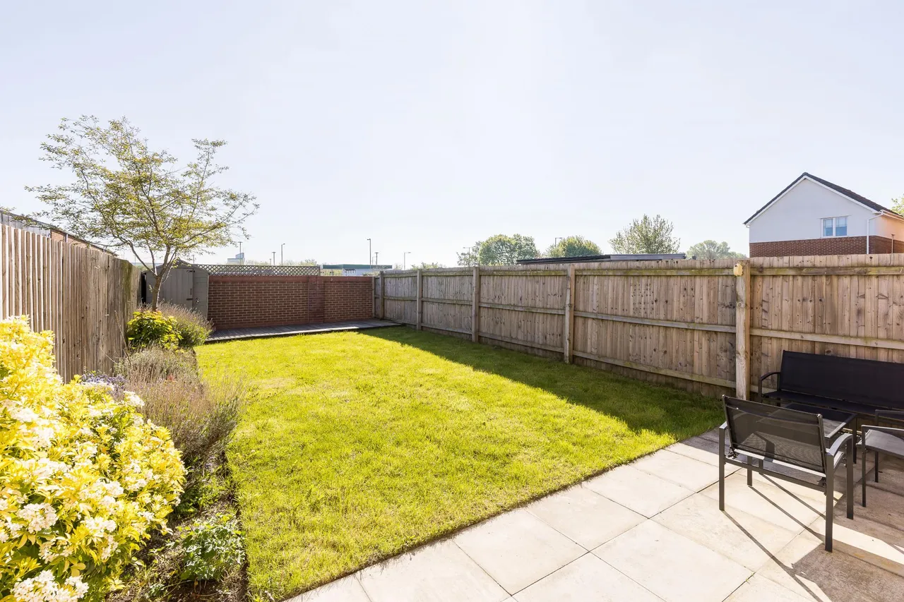 Greenfield Park, Saltney, CH4, photo 18