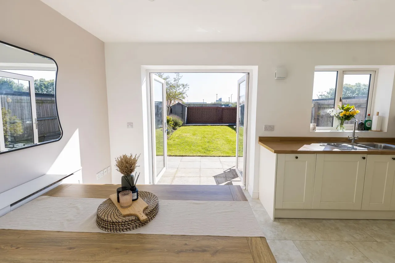Greenfield Park, Saltney, CH4, photo 7