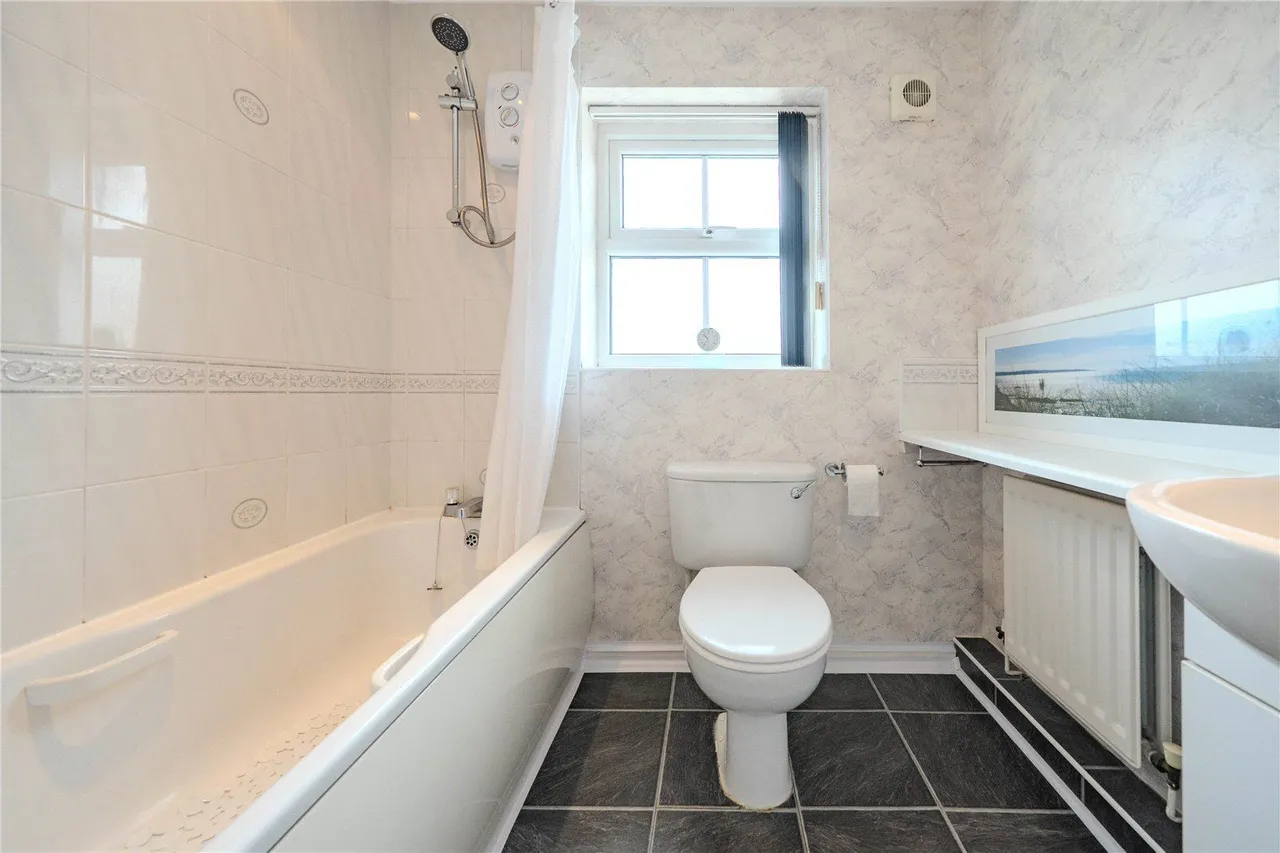 Parkcroft, Farsley, LS28, photo 7