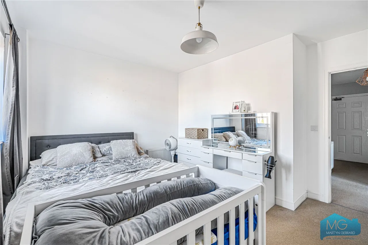 Well Grove, London, N20, photo 11