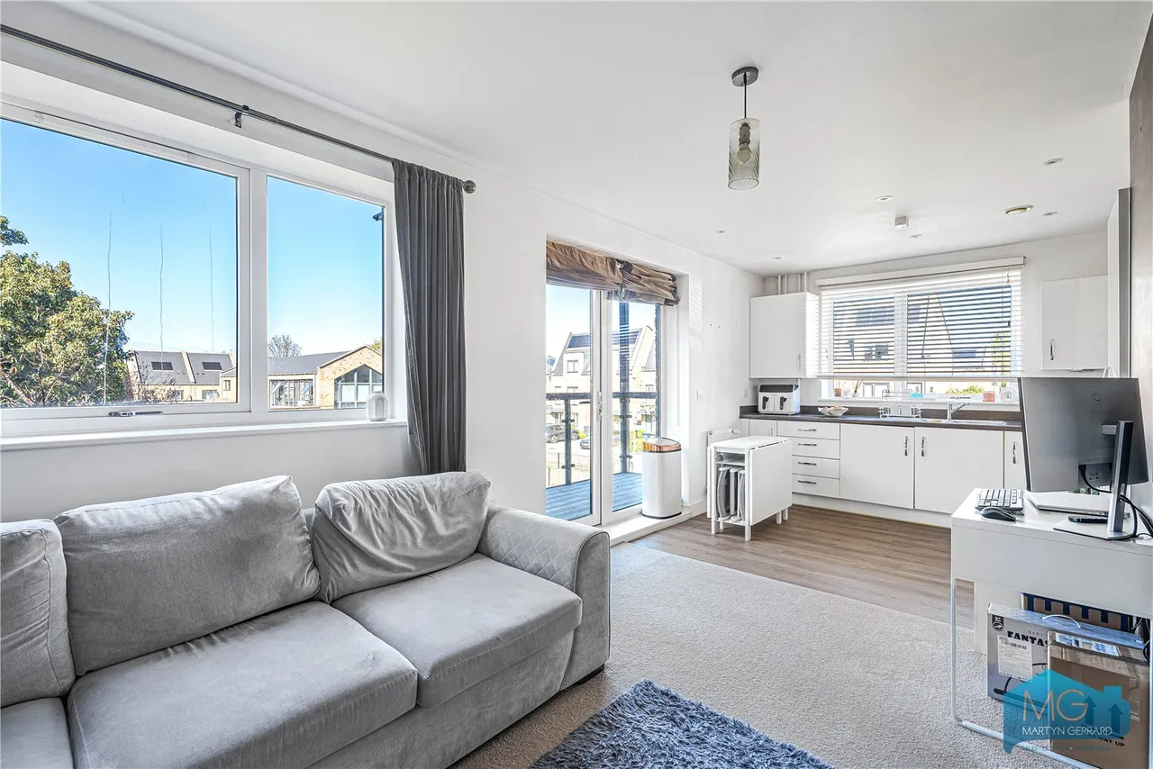Well Grove, London, N20, photo 3