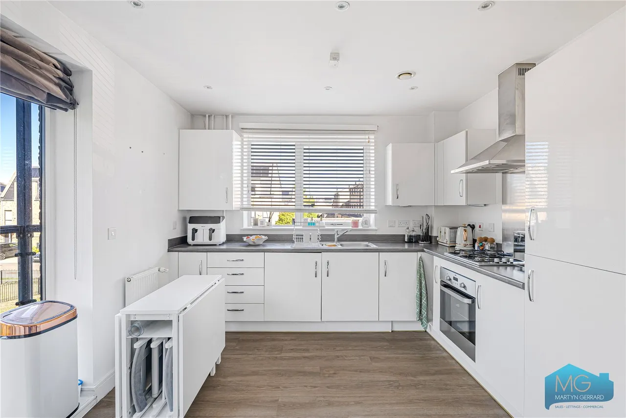 Well Grove, London, N20, photo 8