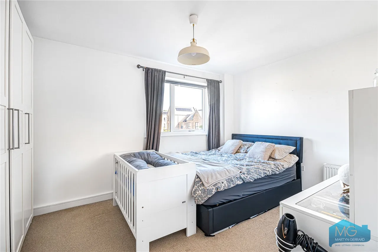 Well Grove, London, N20, photo 10