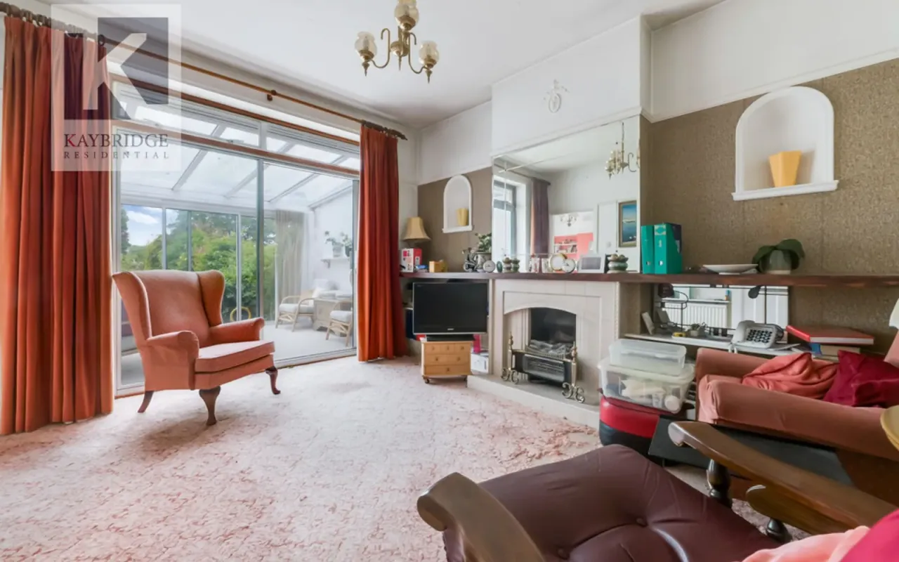 St. Clair Drive, Worcester Park, KT4, photo 2
