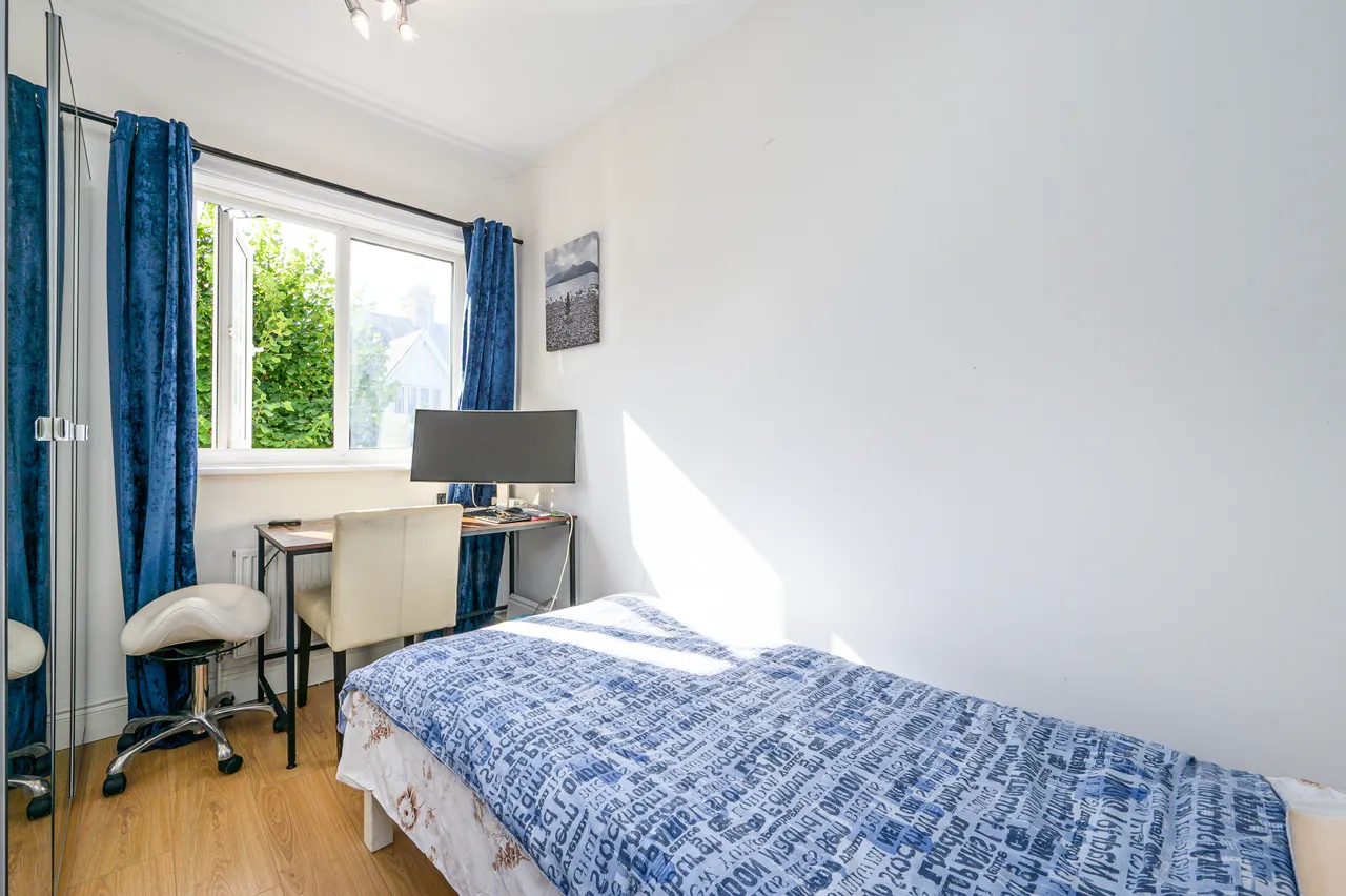 8 Powis Gardens, London, photo 10