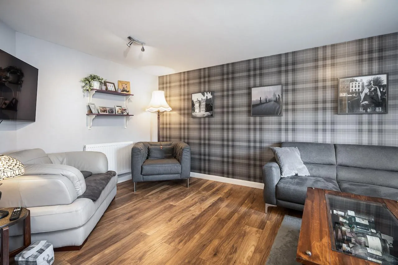 Cairncross Place, Coatbridge, ML5 2FA, photo 9