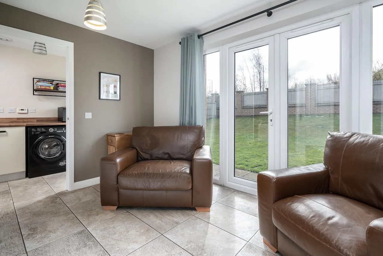 Cairncross Place, Coatbridge, ML5 2FA, photo 6