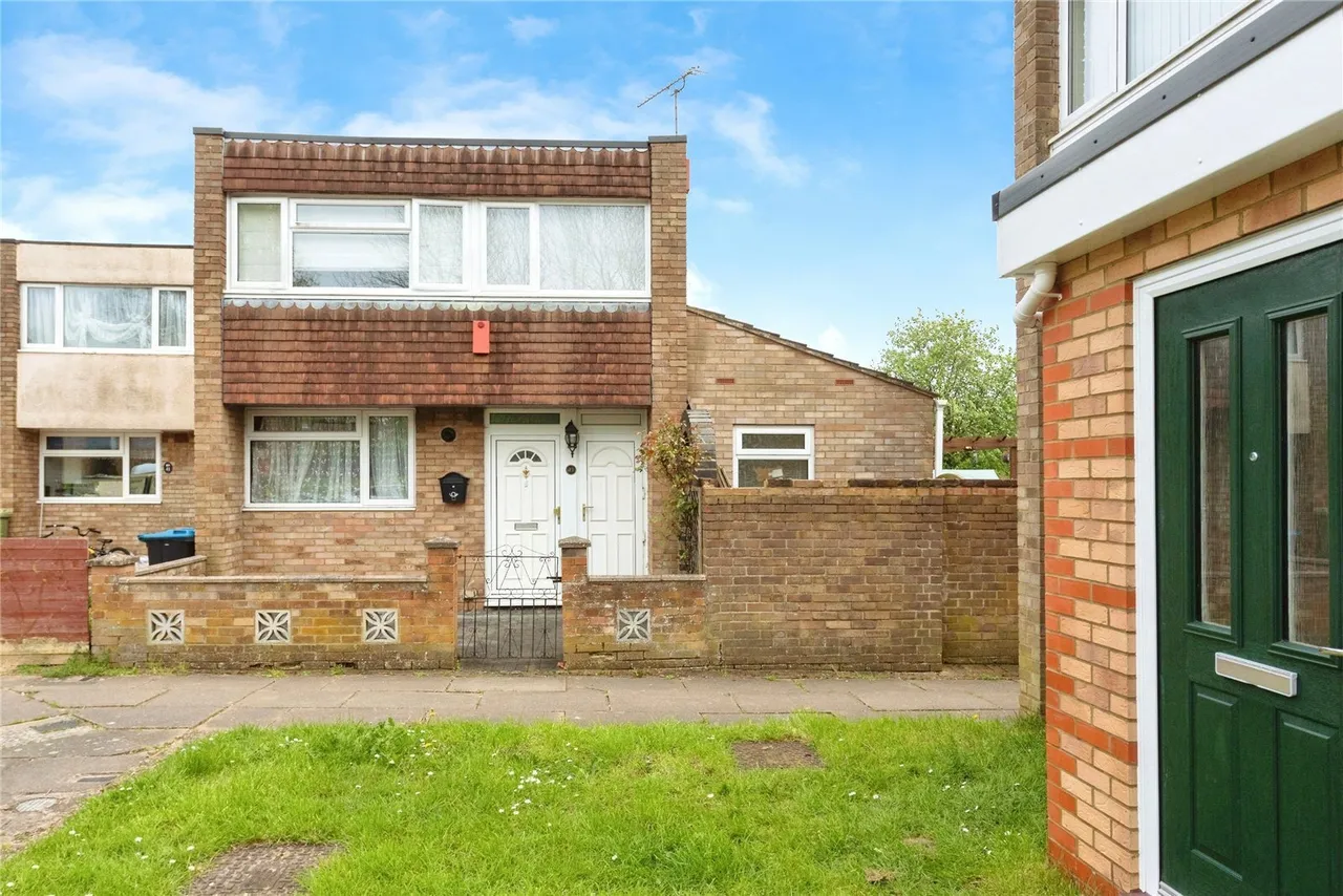 Katrine Place, Bletchley, Milton Keynes, Buckinghamshire, MK2, photo 12