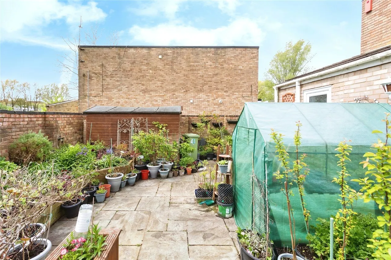 Katrine Place, Bletchley, Milton Keynes, Buckinghamshire, MK2, photo 15
