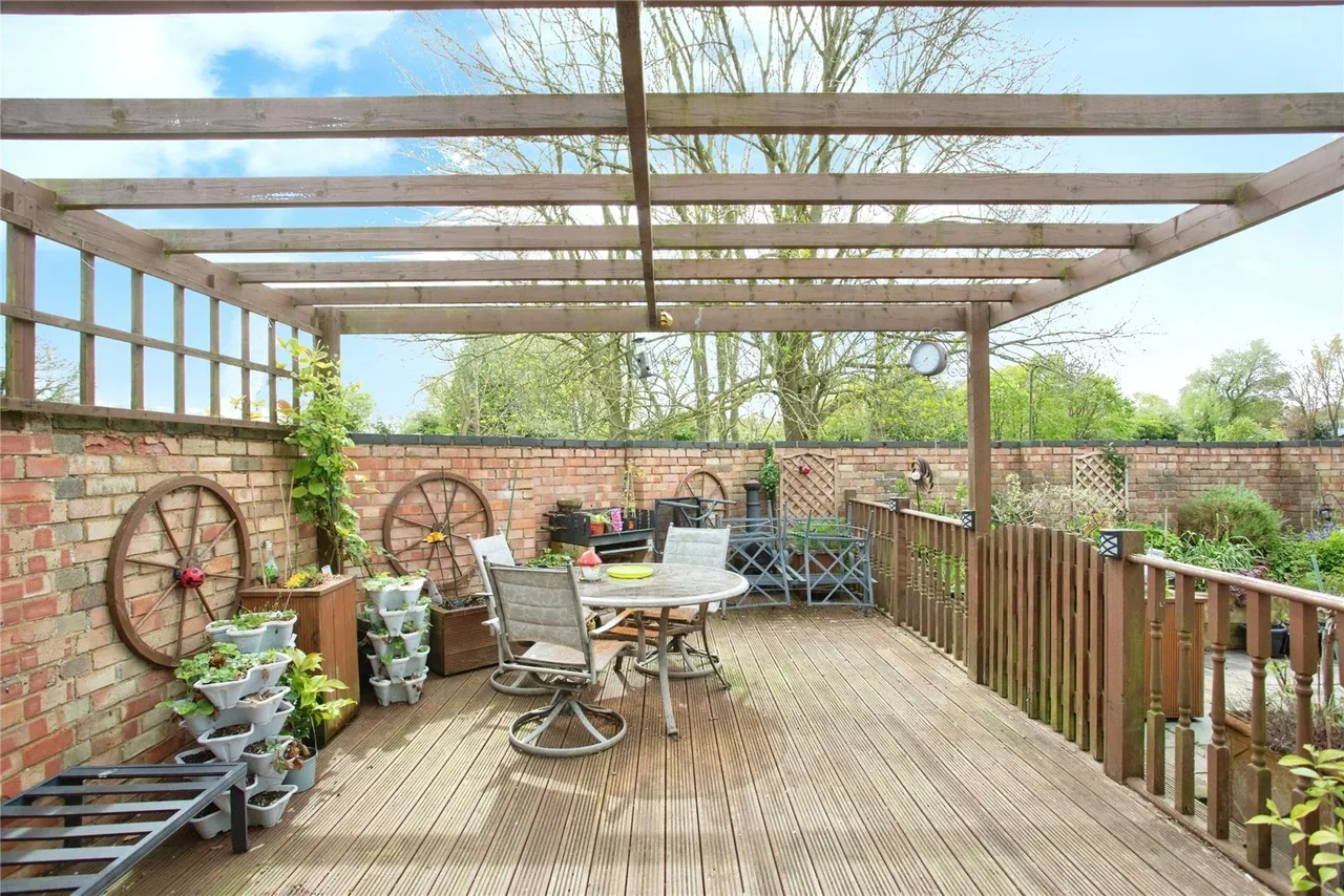 Katrine Place, Bletchley, Milton Keynes, Buckinghamshire, MK2, photo 13