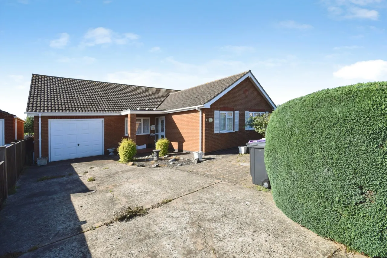 3 bed house for sale, Church Lane, Skegness, PE25