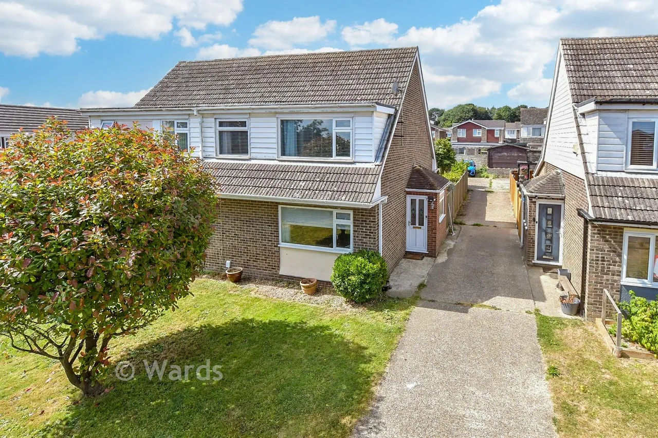 3 bed house for sale, Newlands, Whitfield, CT16