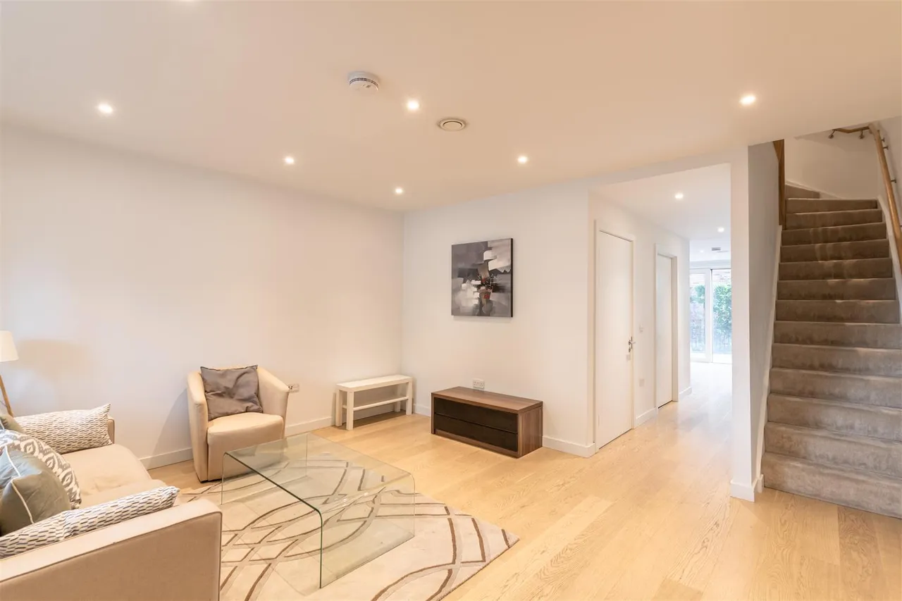 Heygate Street, London, SE17 1FQ, photo 2