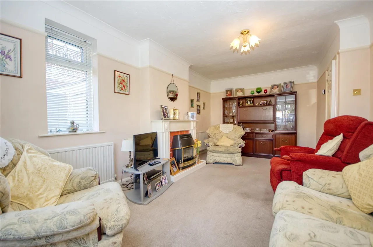 Charmwen Crescent, West End, Hampshire, SO30 3AQ, photo 4