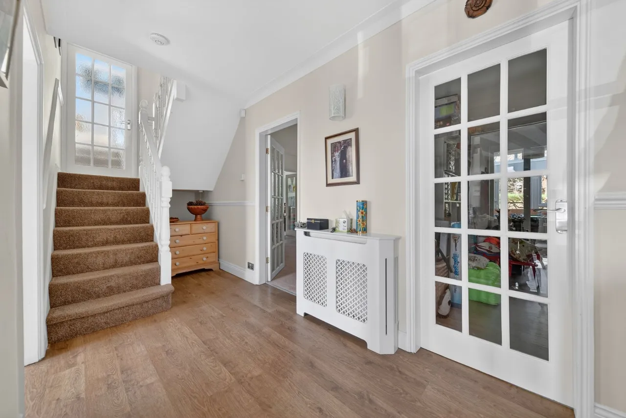West End Close, Horsforth, LS18, photo 9