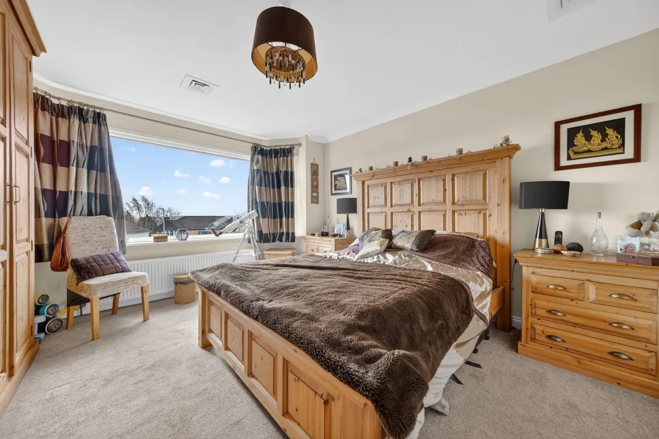West End Close, Horsforth, LS18, photo 10
