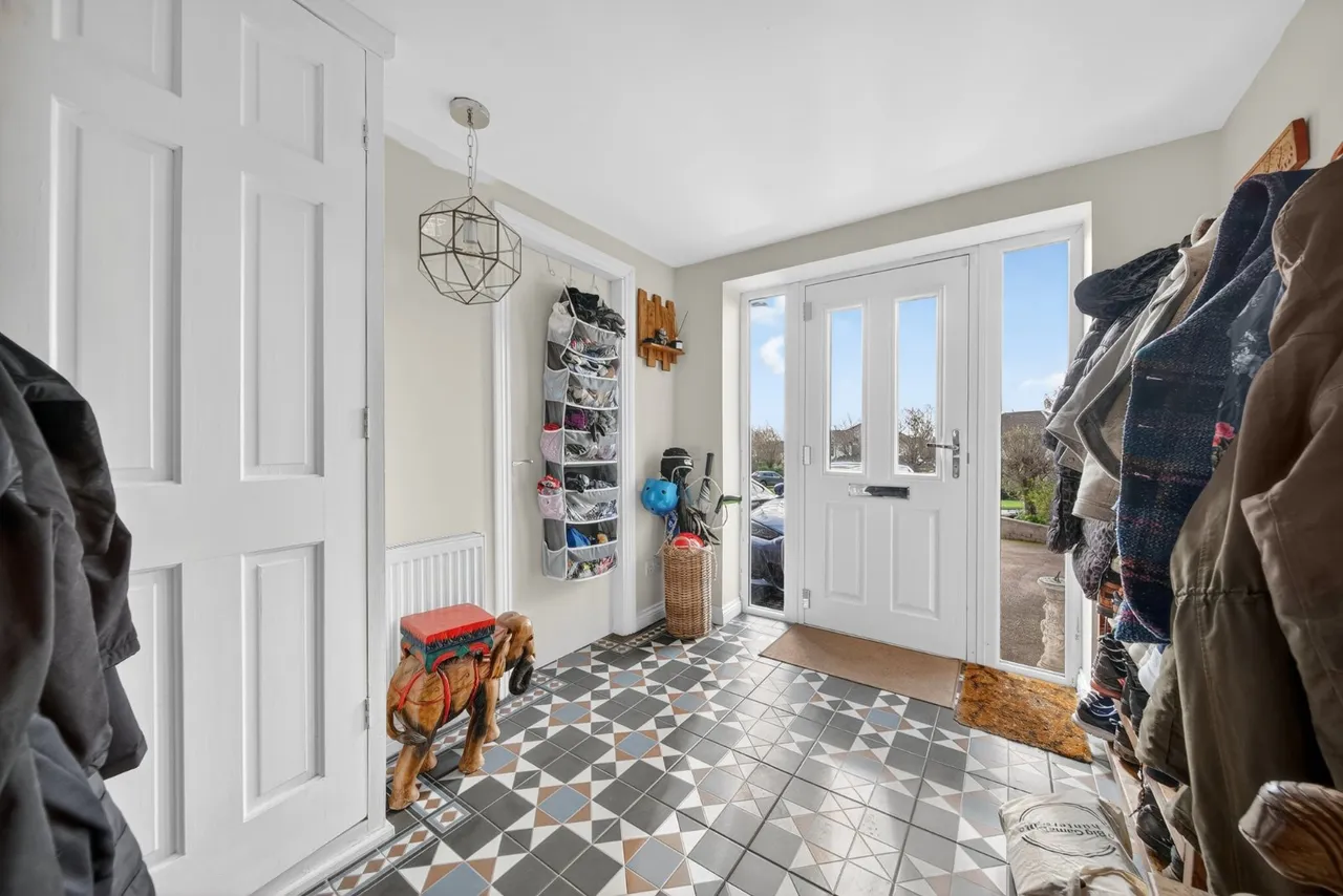 West End Close, Horsforth, LS18, photo 8