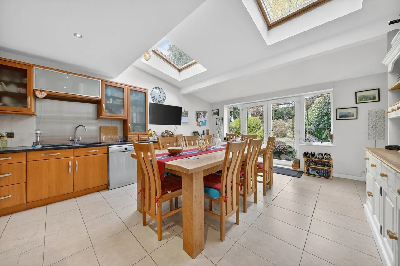 West End Close, Horsforth, LS18, photo 5