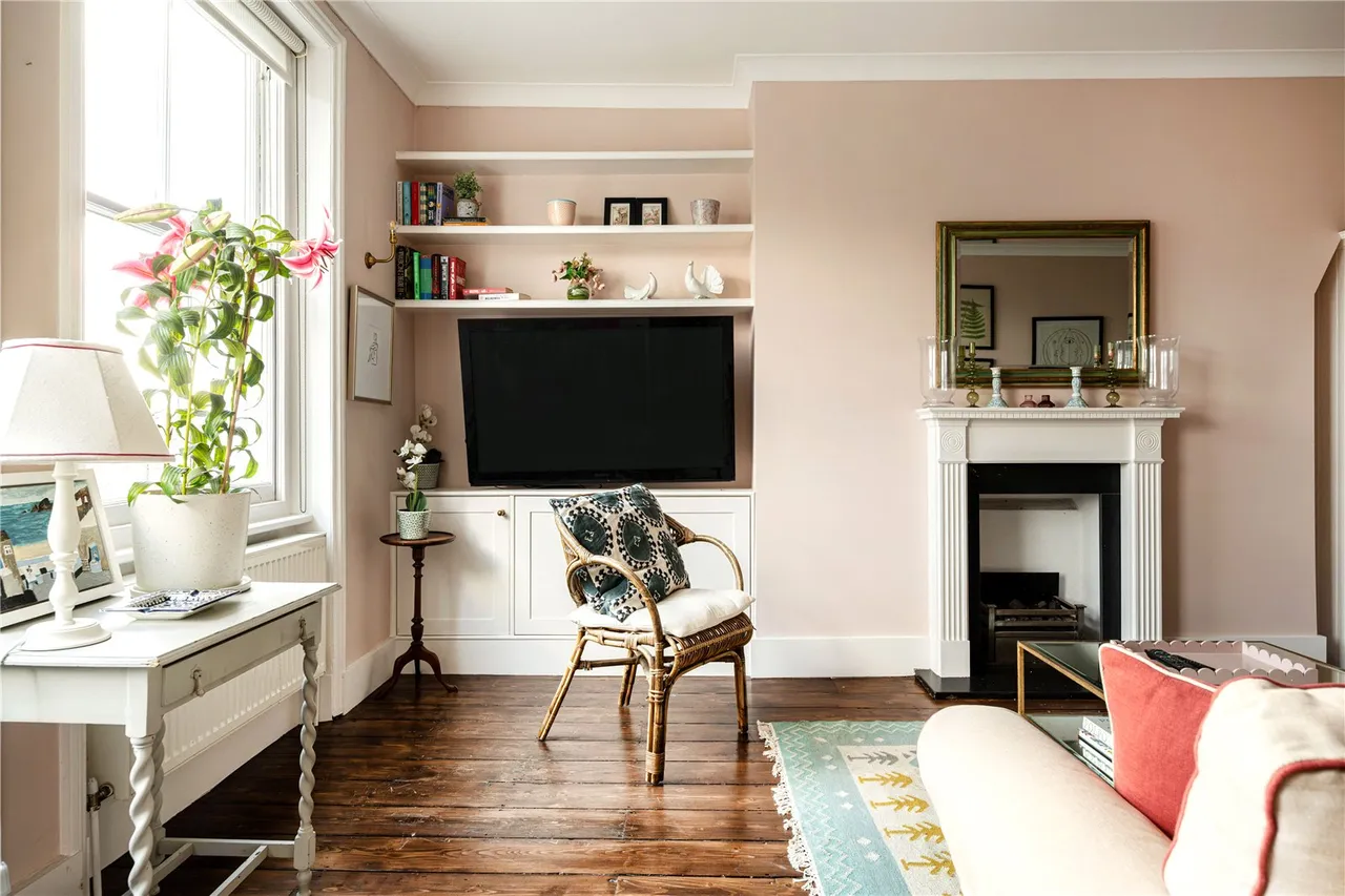 2 bed flat for sale, St Marks Road, North Kensington, W10
