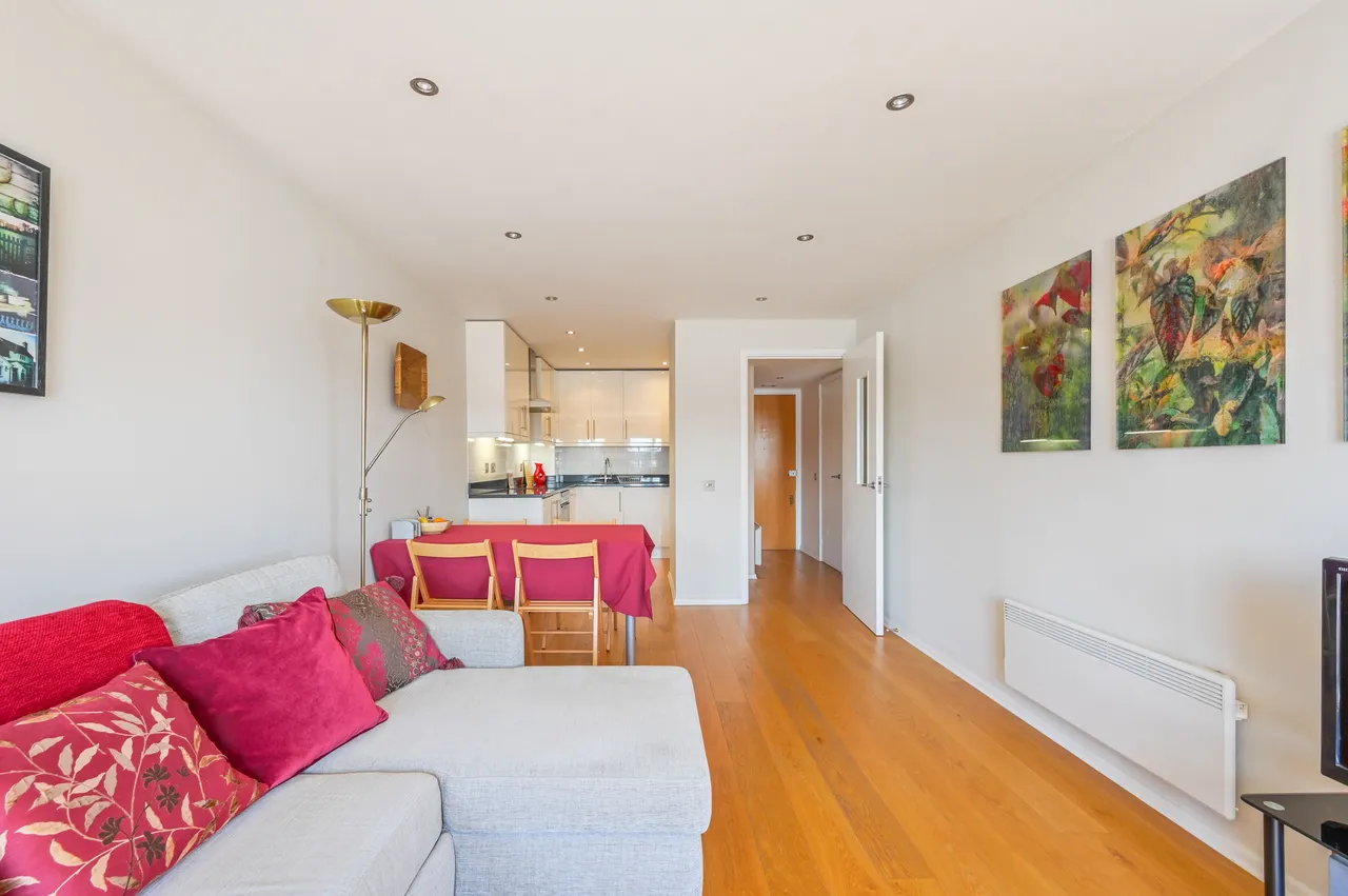 Flat 9, 142 Wapping High Street, London, photo 10