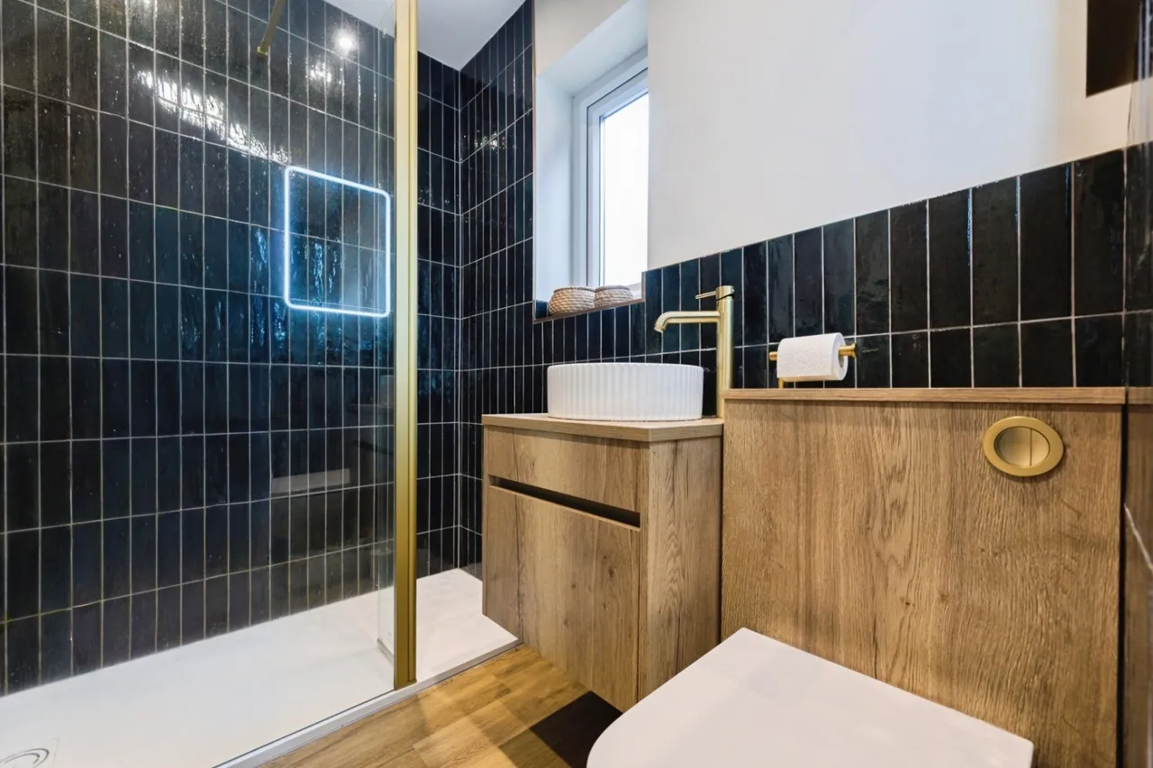 Dowland Gardens, High Green, S35, photo 16