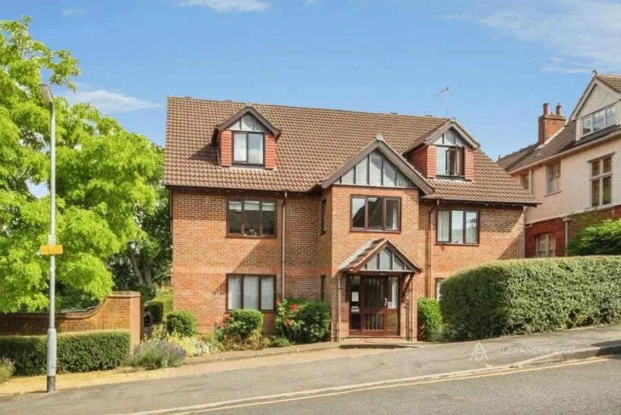 1 bed flat to rent, Park View Road, Berkhamsted, HP4