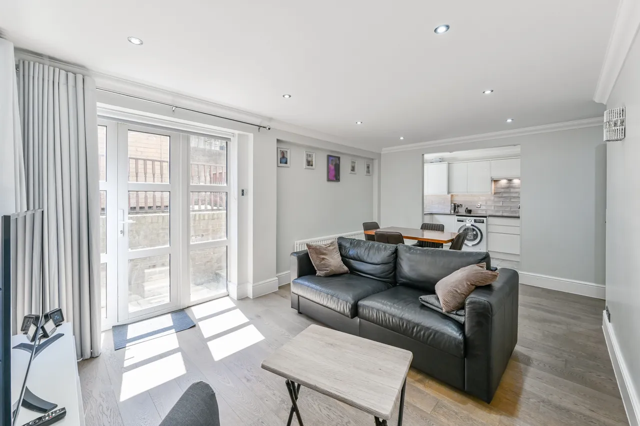 104 Belvedere Heights, 199 Lisson Grove, London, photo 2
